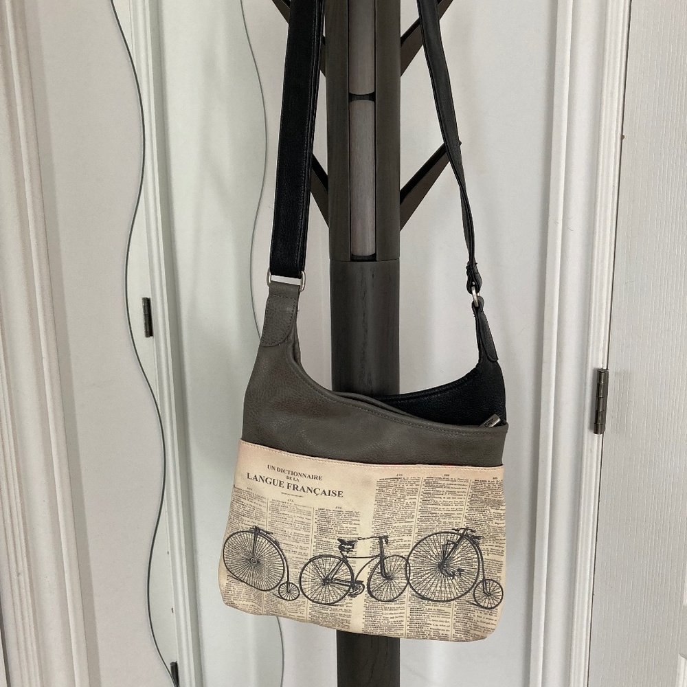 Shoulder bag